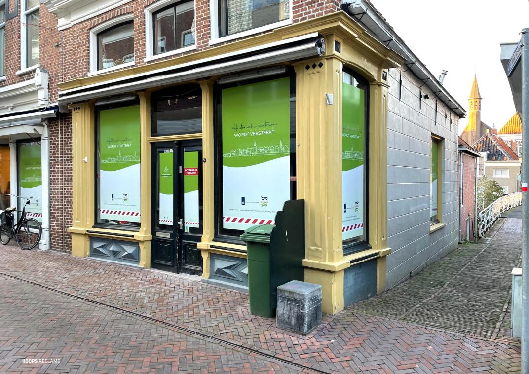 Winkelpand in historisch centrum Appingedam dat versterkt wordt