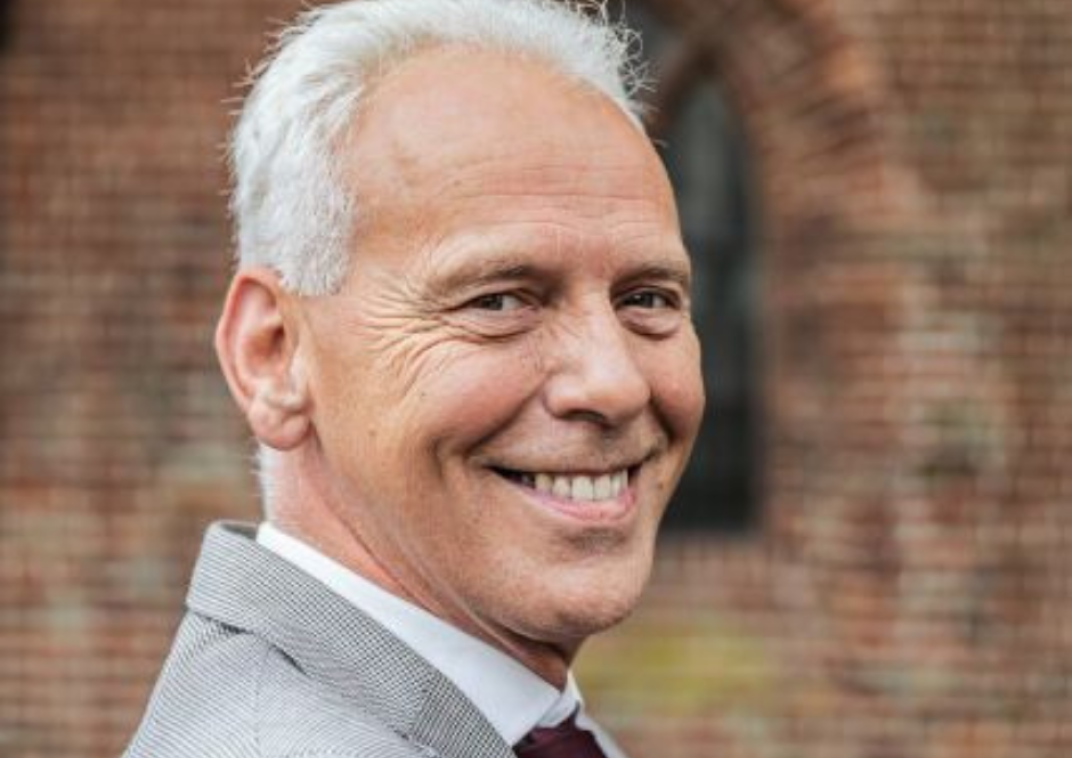 Portretfoto van wethouder David de Jong