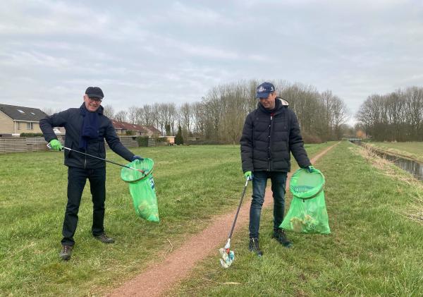 Wethouder in actie voor de Landelijke Opschoondag
