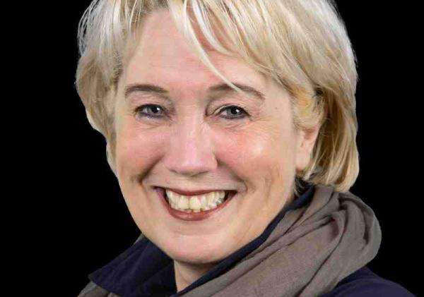 Portretfoto wethouder Annalies Usmany