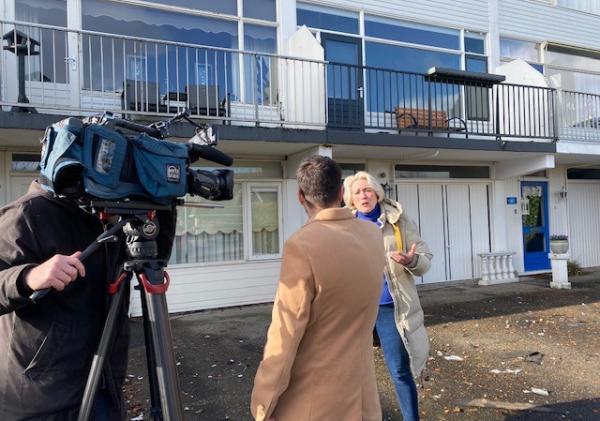 Wethouder Annalies Usmany aanwezig in Appingedam bij Opwierderweg