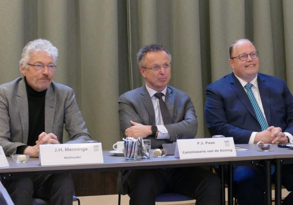 Wethouder Jan Menninga Commissaris van de Koning Ren Paas Burgemeester Ben Visser
